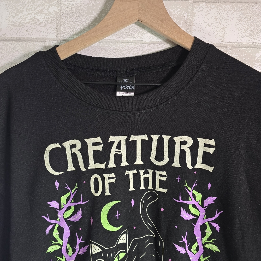 Disney Hocus Pocus Creature of the Night Black Sweatshirt Thackery Binx Cat Med. - Picture 3 of 7